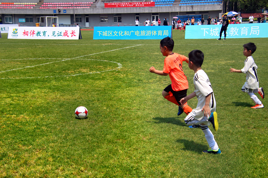 跟着你过法国时间 零售商家启动欧洲杯模式-今日头条